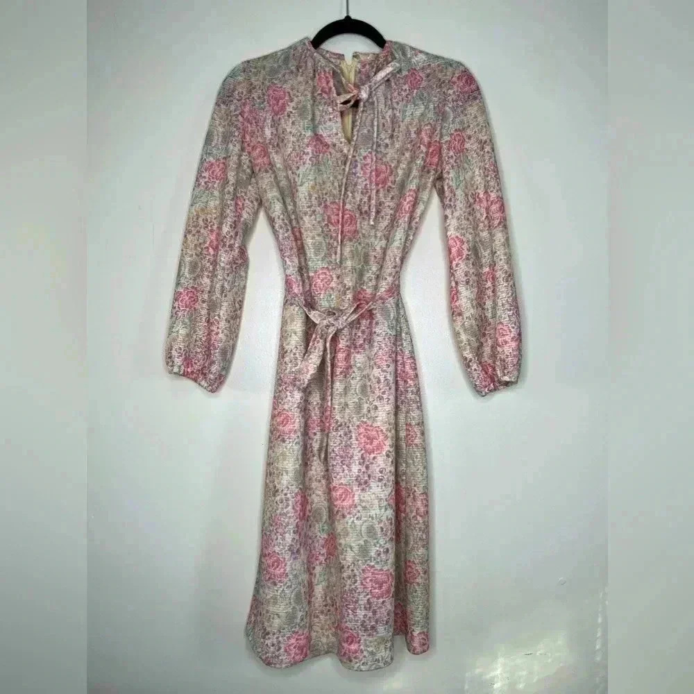 Sherri Lynn Vintage 70’s Long Sleeves Floral Dress Sz 10 Medium‎